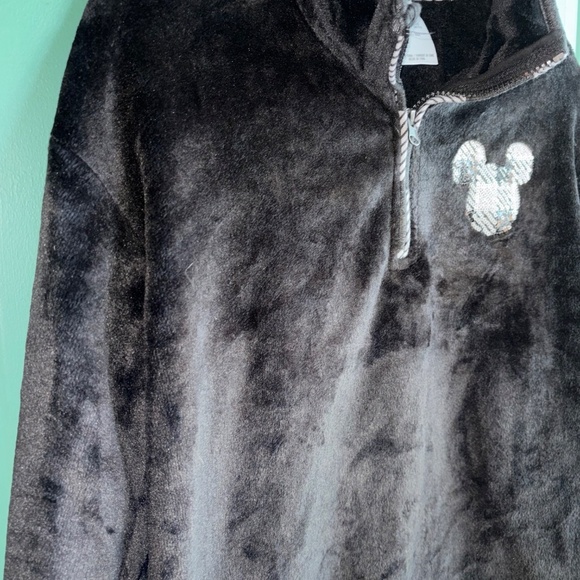 Disney children’s size large fleece pullover black - Picture 3 of 9